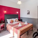 Mf Hotel