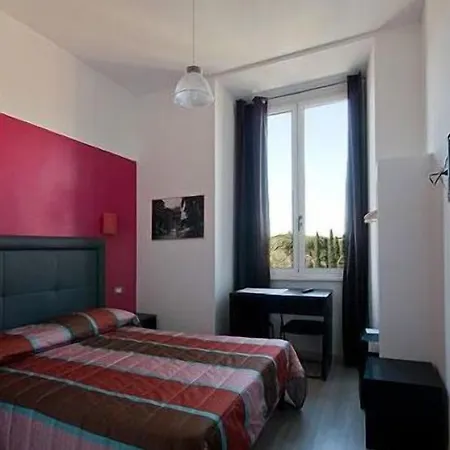 Mf Hotel