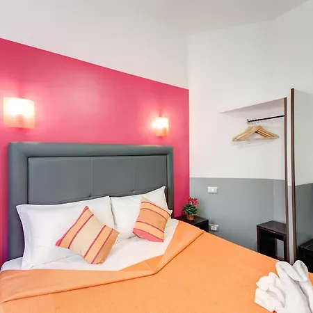 Hotel Mf Roma