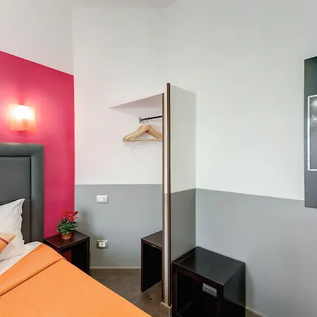 Hotel Mf Roma