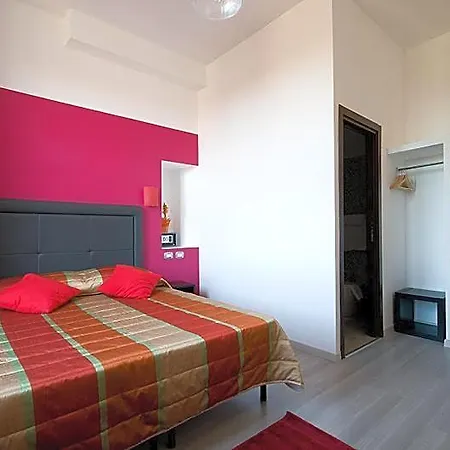 Hotel Mf Roma