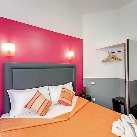 Hotel Mf Roma