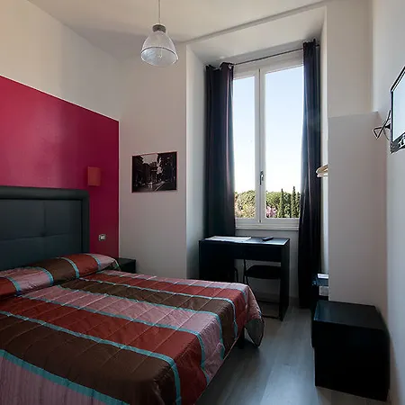 Hotel Mf 3*